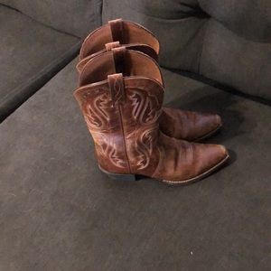 Ariat cowboy/girl boots